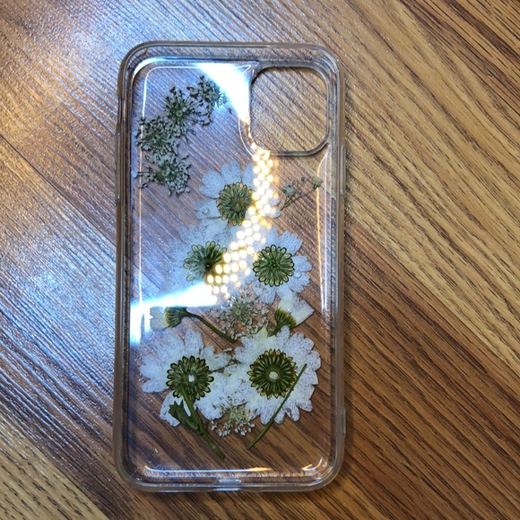 iPhone 11 case - Picture 2 of 2